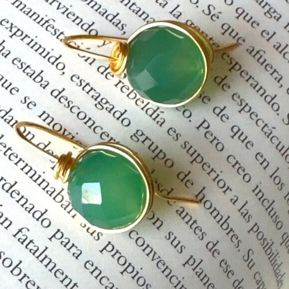Green Aventurine drops statement dangle earrings - Picture 2 of 6